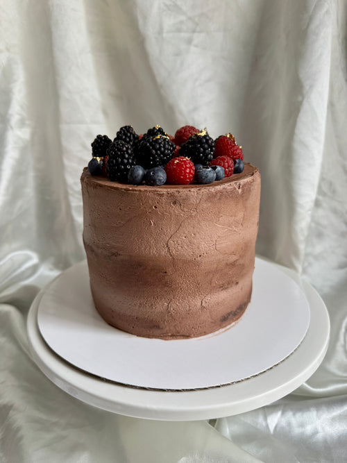 Chocolate Naked Cake (Mascarpone Chantilly)